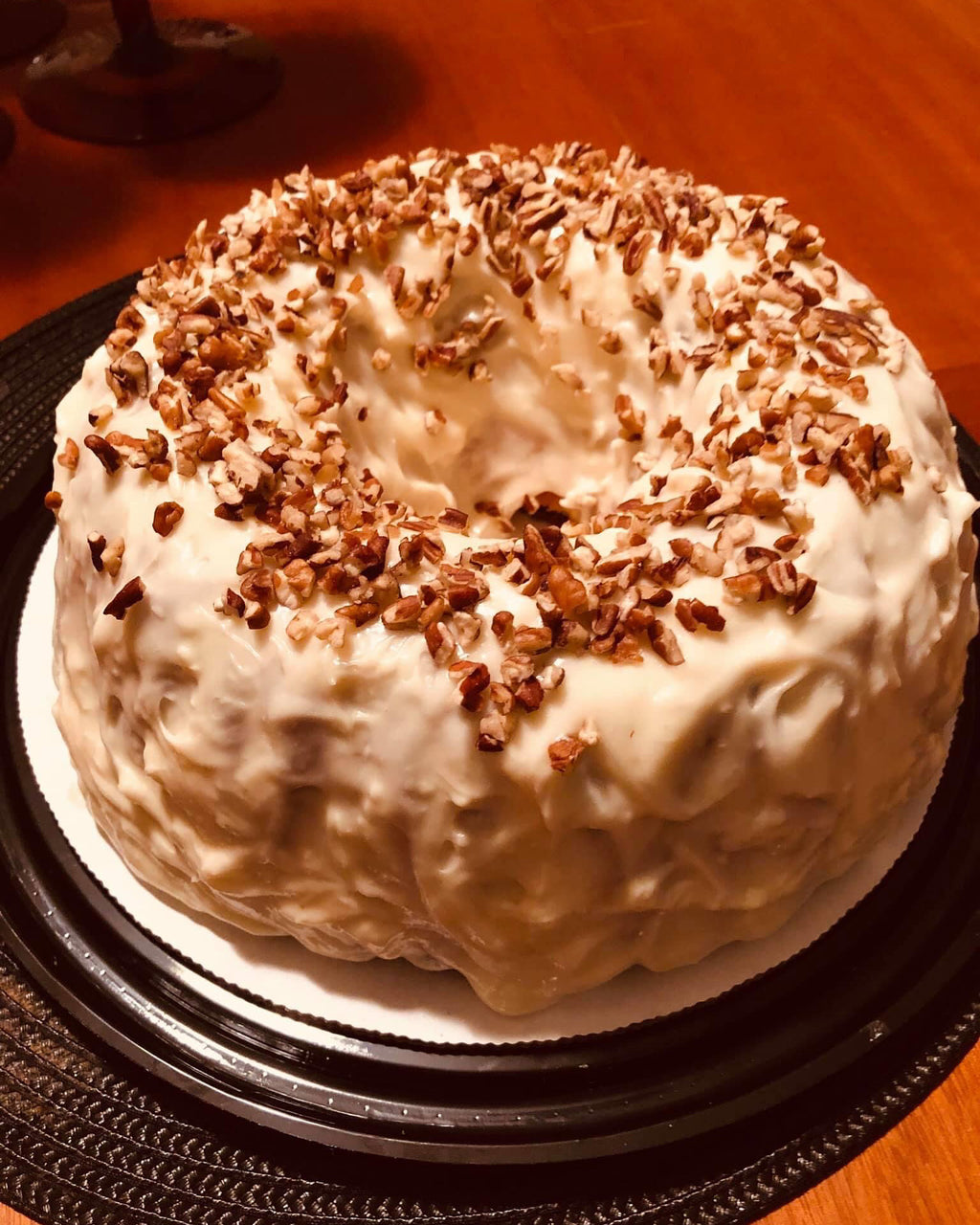 Pound cake with cream cheese frosting