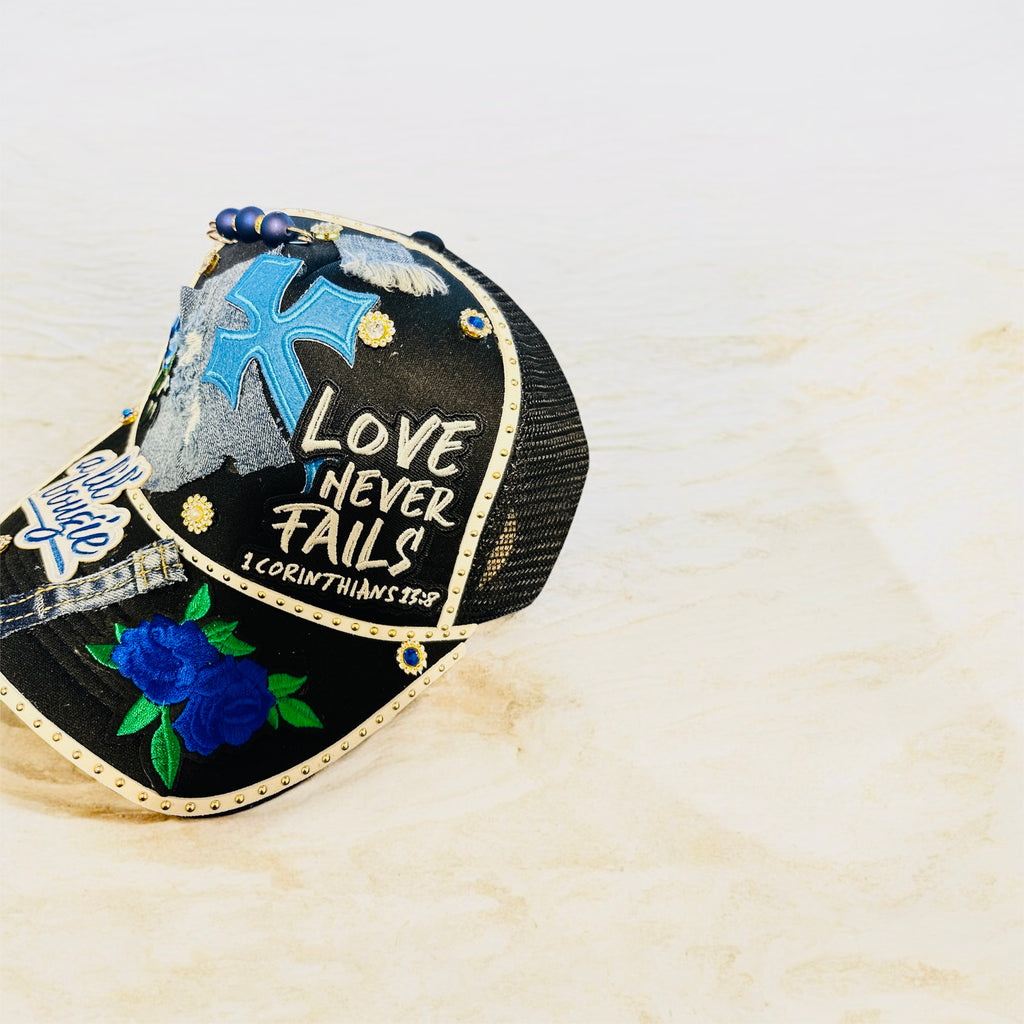 Cute and bougie denim inspired women cap💙🩵