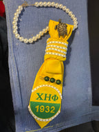 💛💚 LUXELOVE BY YOLANDA PRESENTS 💚💛

✨ Statement Sorority Necklace