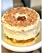 Pound cake with cream cheese frosting