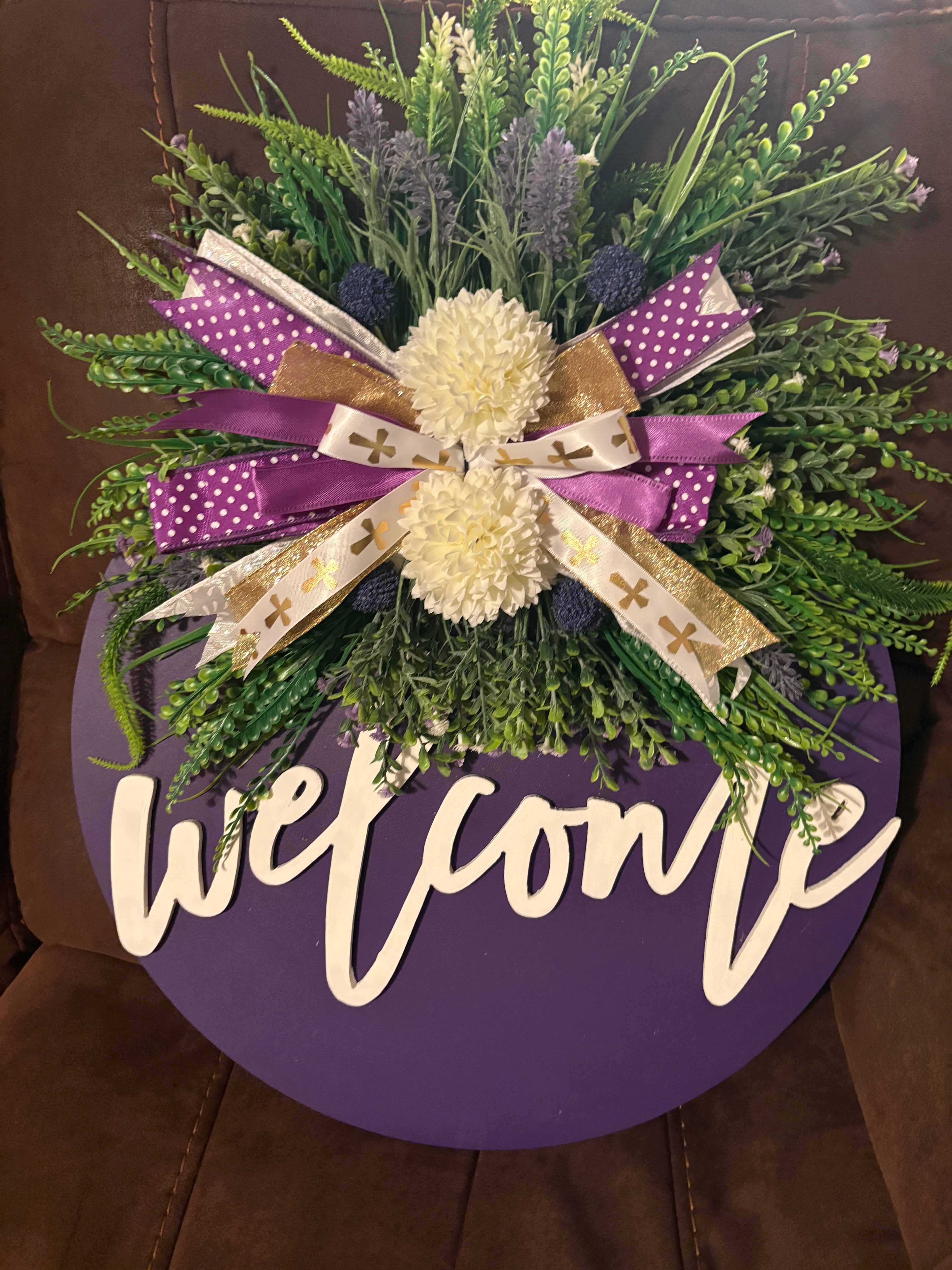 Custom 19in door decor ! Let your door tell your story